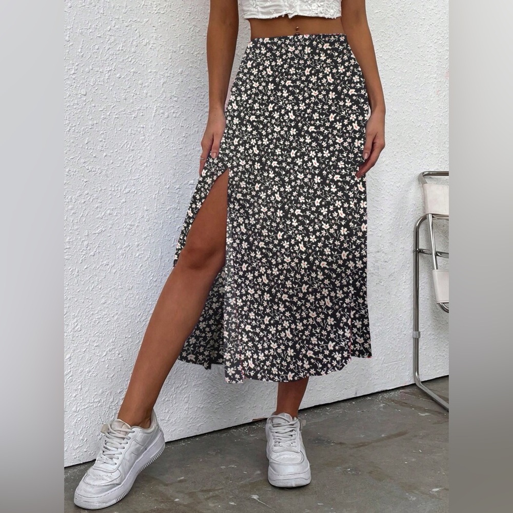 SHEIN Black and White Floral Midi Skirt